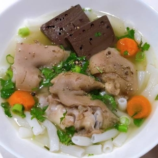 Nui ở Kim Huệ